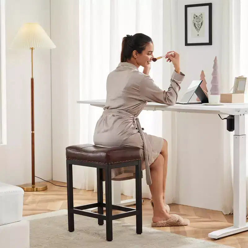 Lot de 2 tabourets de bar rembourrés pivotants réglables en hauteur avec repose-pieds, chaises de comptoir sans accoudoirs en cuir PU pour salles à manger
