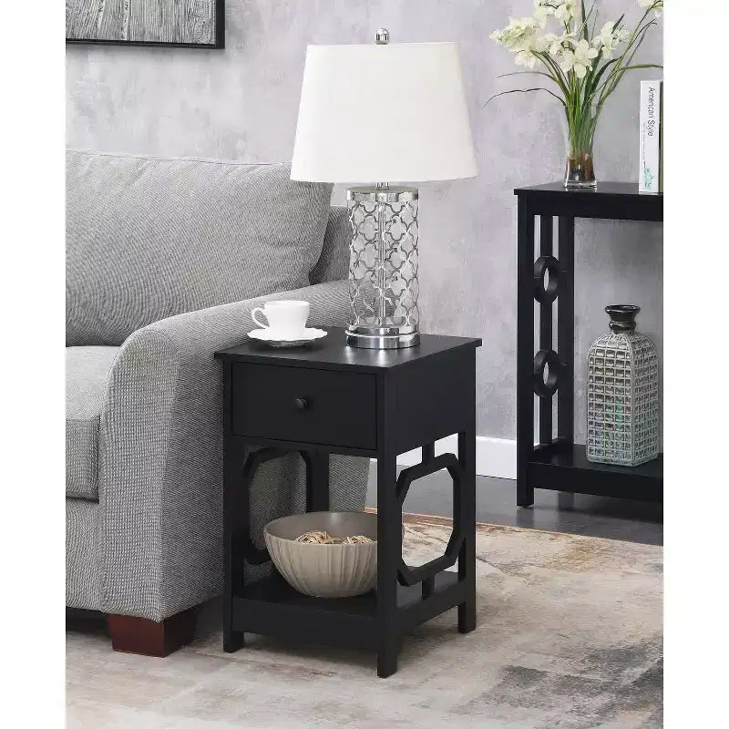 Table d'appoint Belmont à 1 tiroir avec design octogonal, deux étagères et tiroir coulissant, table d'appoint élégante pour le rangement dans la chambre